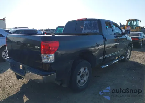 2013 Toyota Tundra Grade 5.7L V8 z USA, uszkodzony, nr VIN 5TFRY5F11DX141198